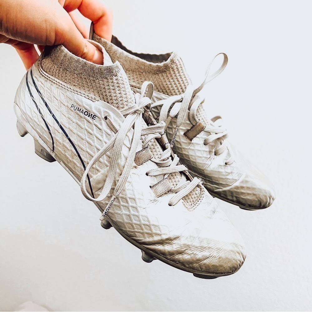 Puma Men's Silver/Gray One Chrome 2 FG Soccer Cleats Shoes Size 6